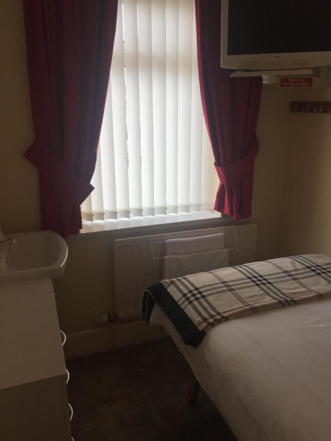 San Michele Guest House Poole Esterno foto