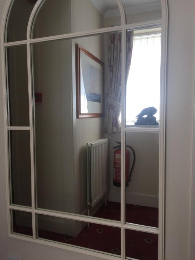 San Michele Guest House Poole Esterno foto